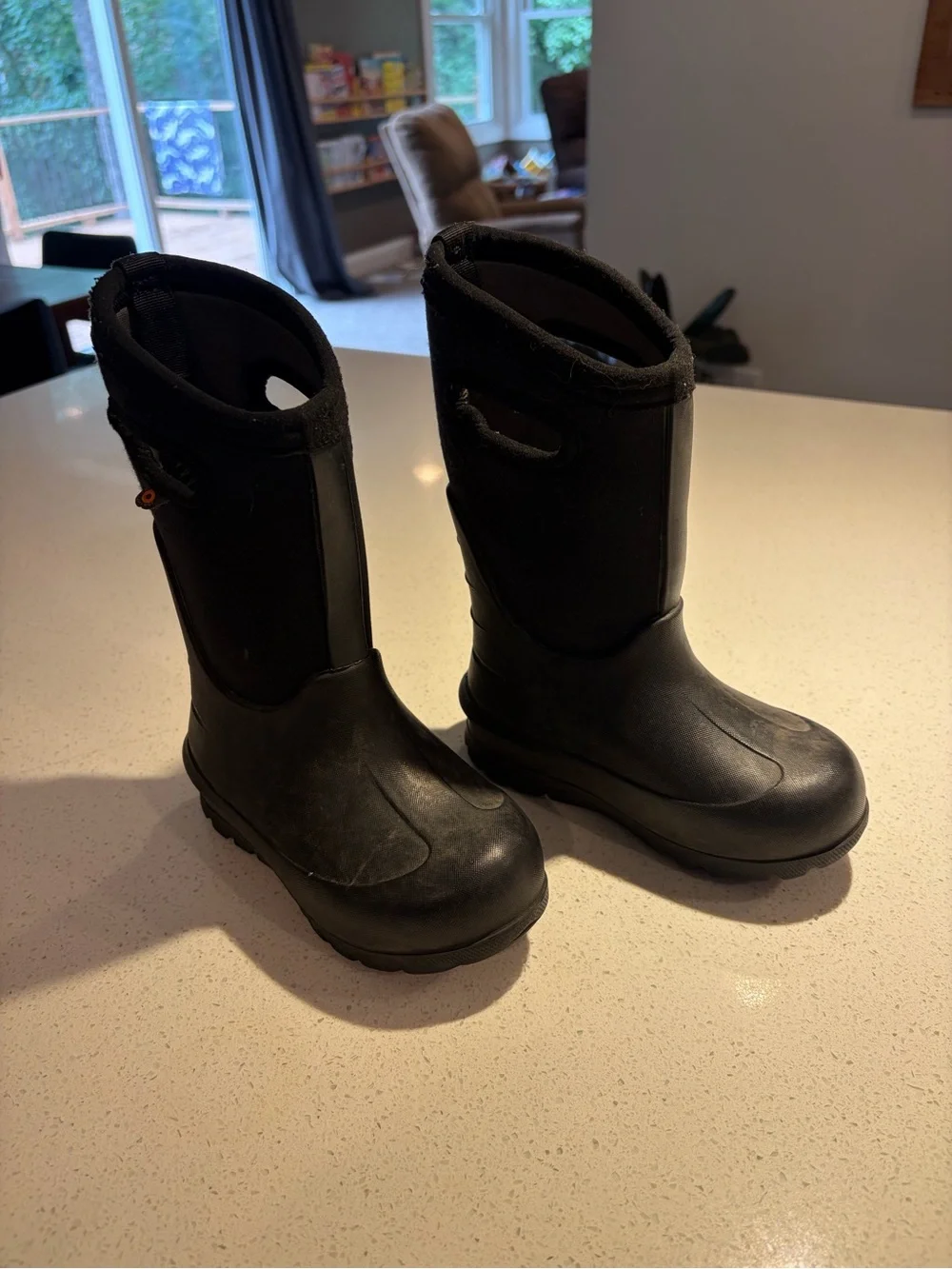 Kids Black bogs toddler size 10 winter snow  Boots
